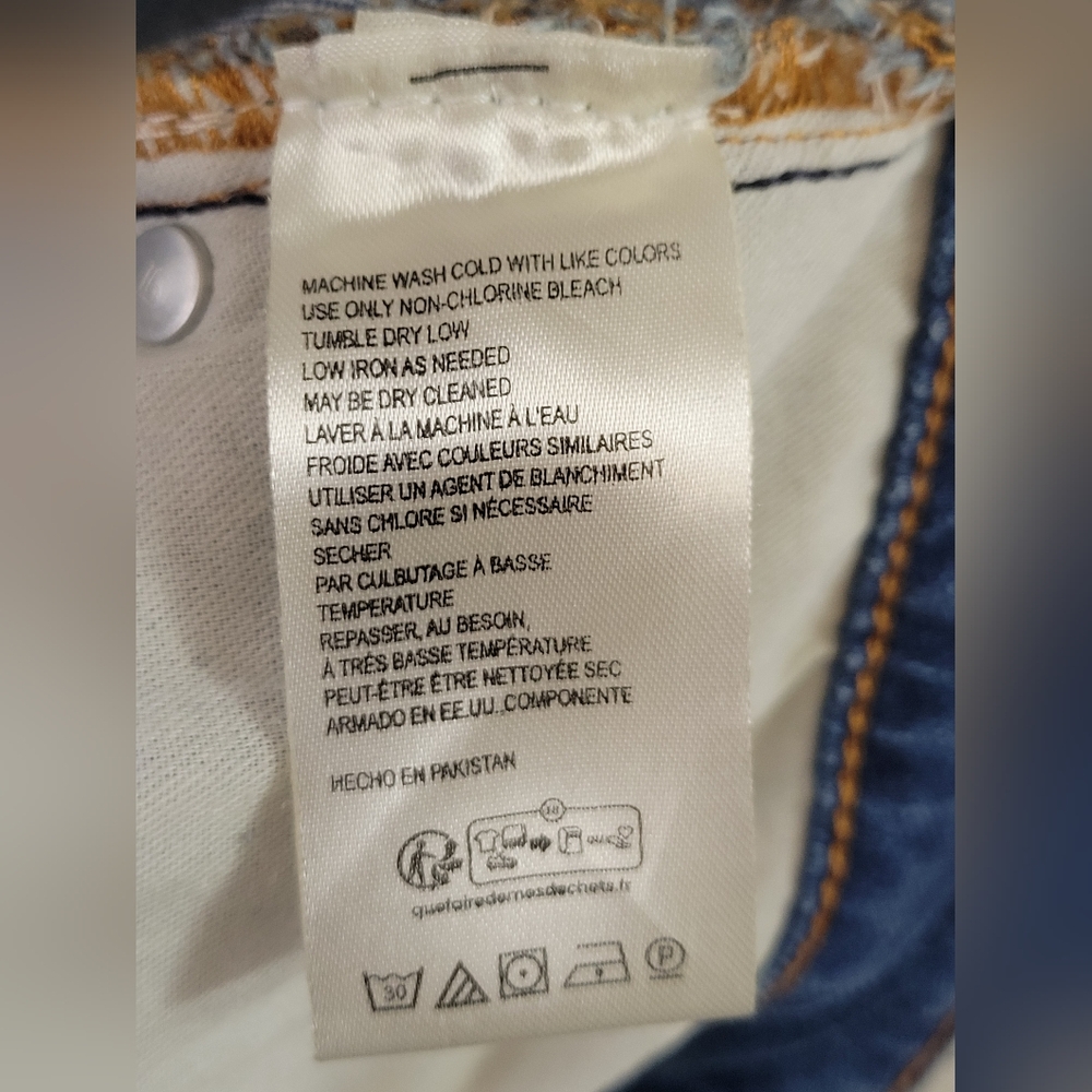 Anthropologie Pilcro The Austyn High-Rise Cuffed Jean Shorts Size 26 - Picture 8 of 16